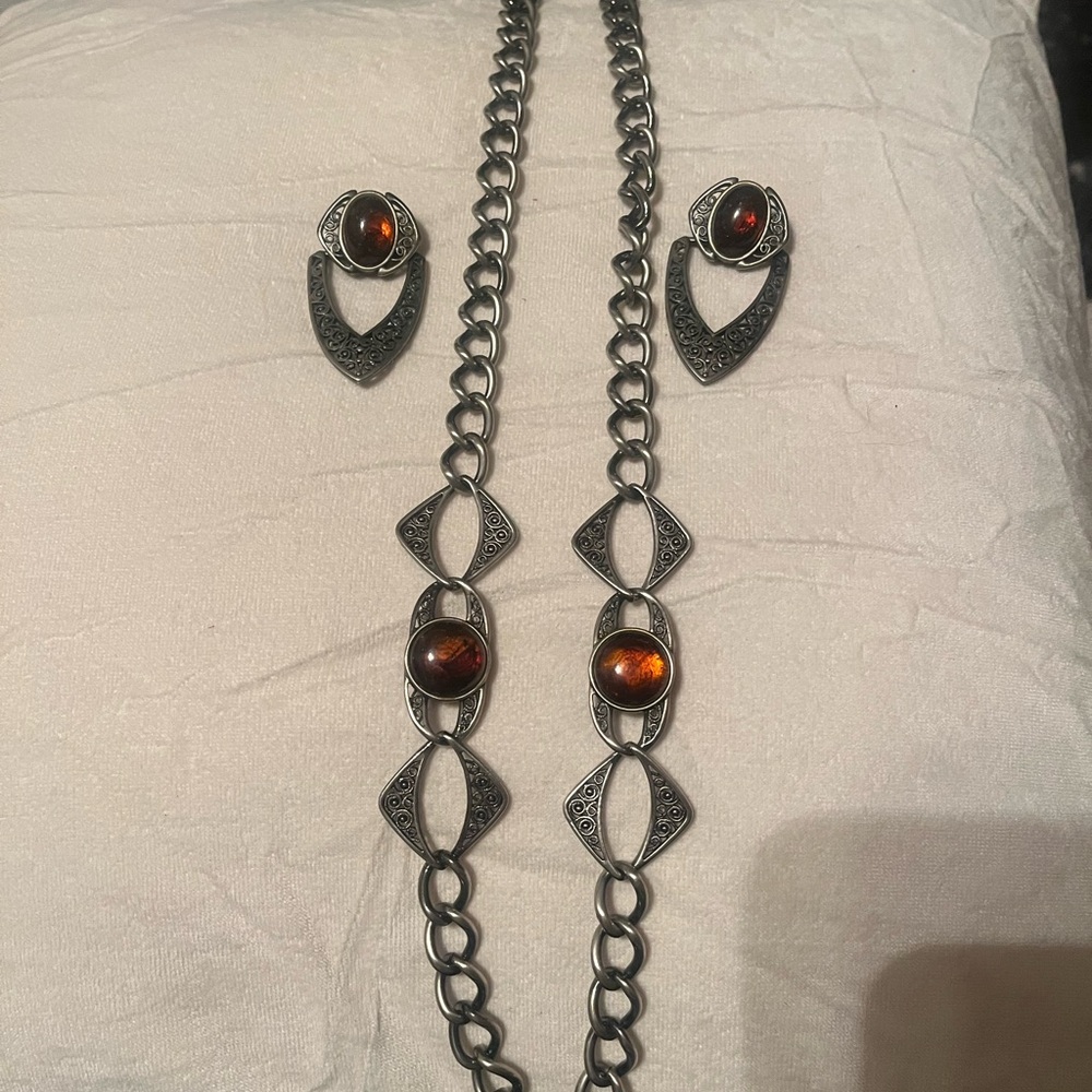 Elegant Silver and Amber Jewelry Set